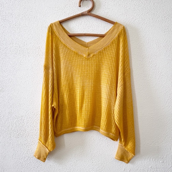 Free People South Side Thermal Top S - Picture 2 of 3